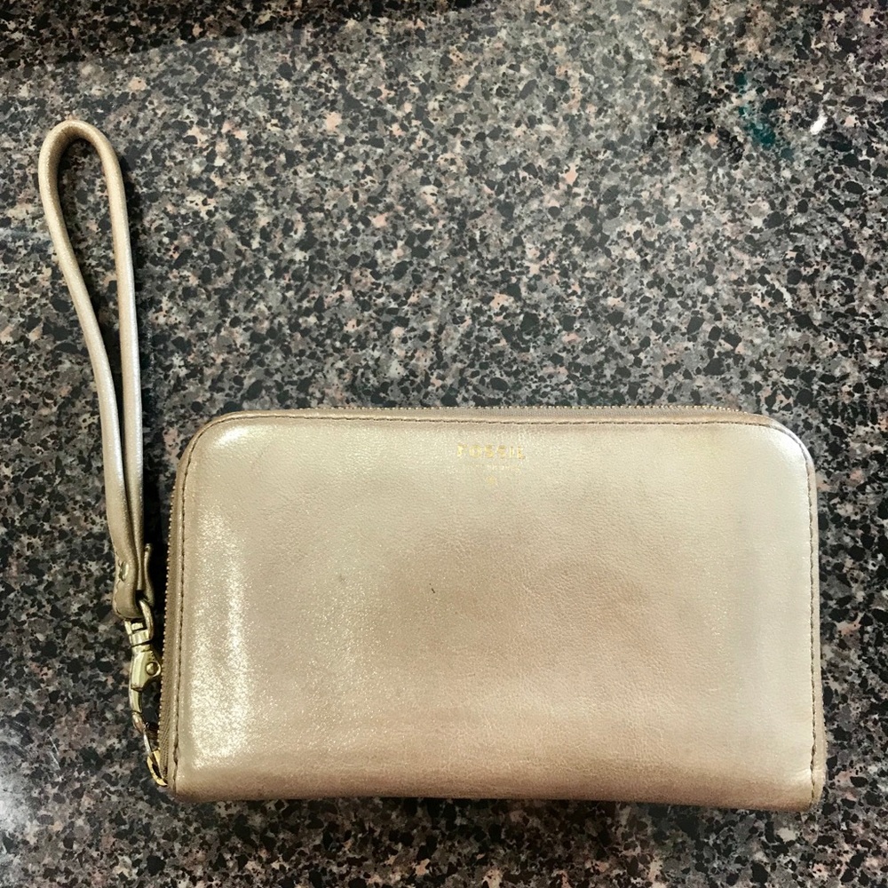 Fossil Wristlet